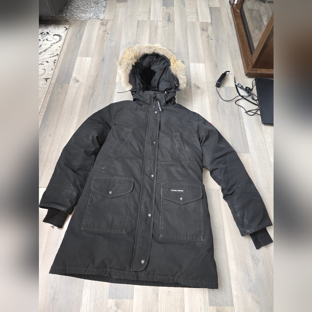 Canada Goose Parka - Picture 1 of 4